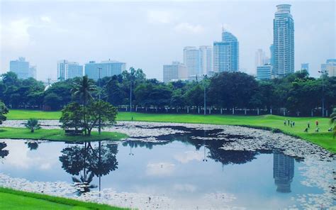 is manila worth visiting.